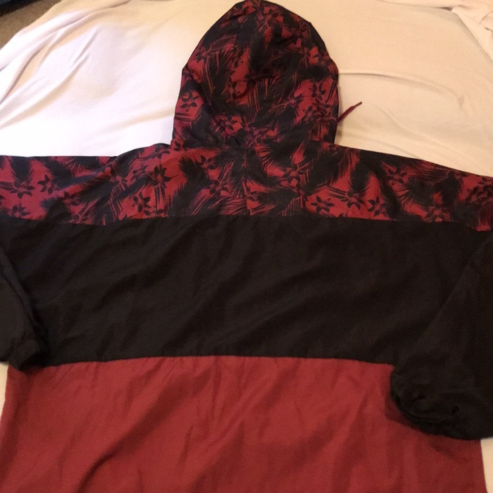 Lightweight Pull Over Windbreaker, Size Medium. - image 4